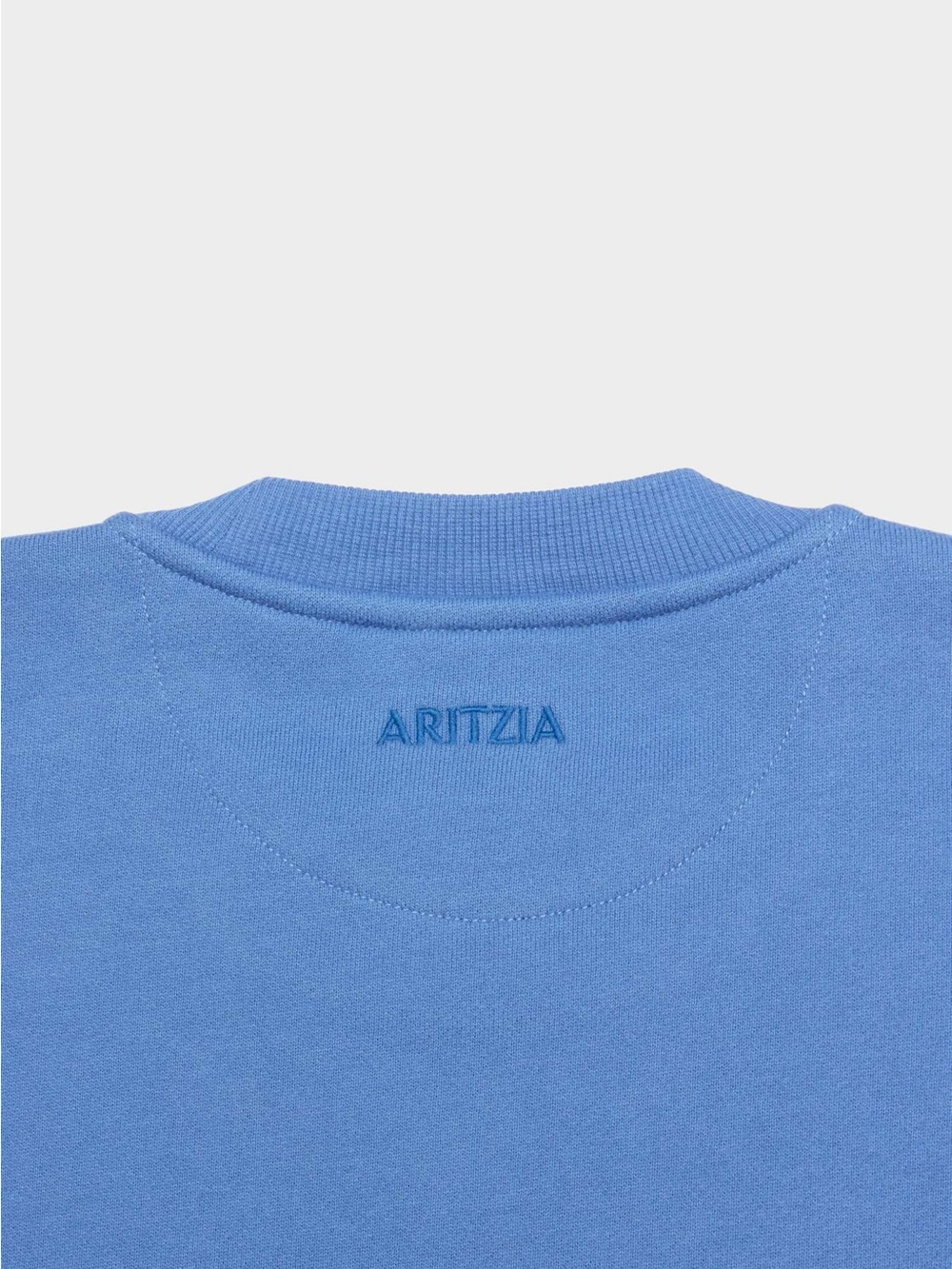 Aritzia Cozy Sweatfleece Perfect Crew Sweatshirt - Picture 3 of 11